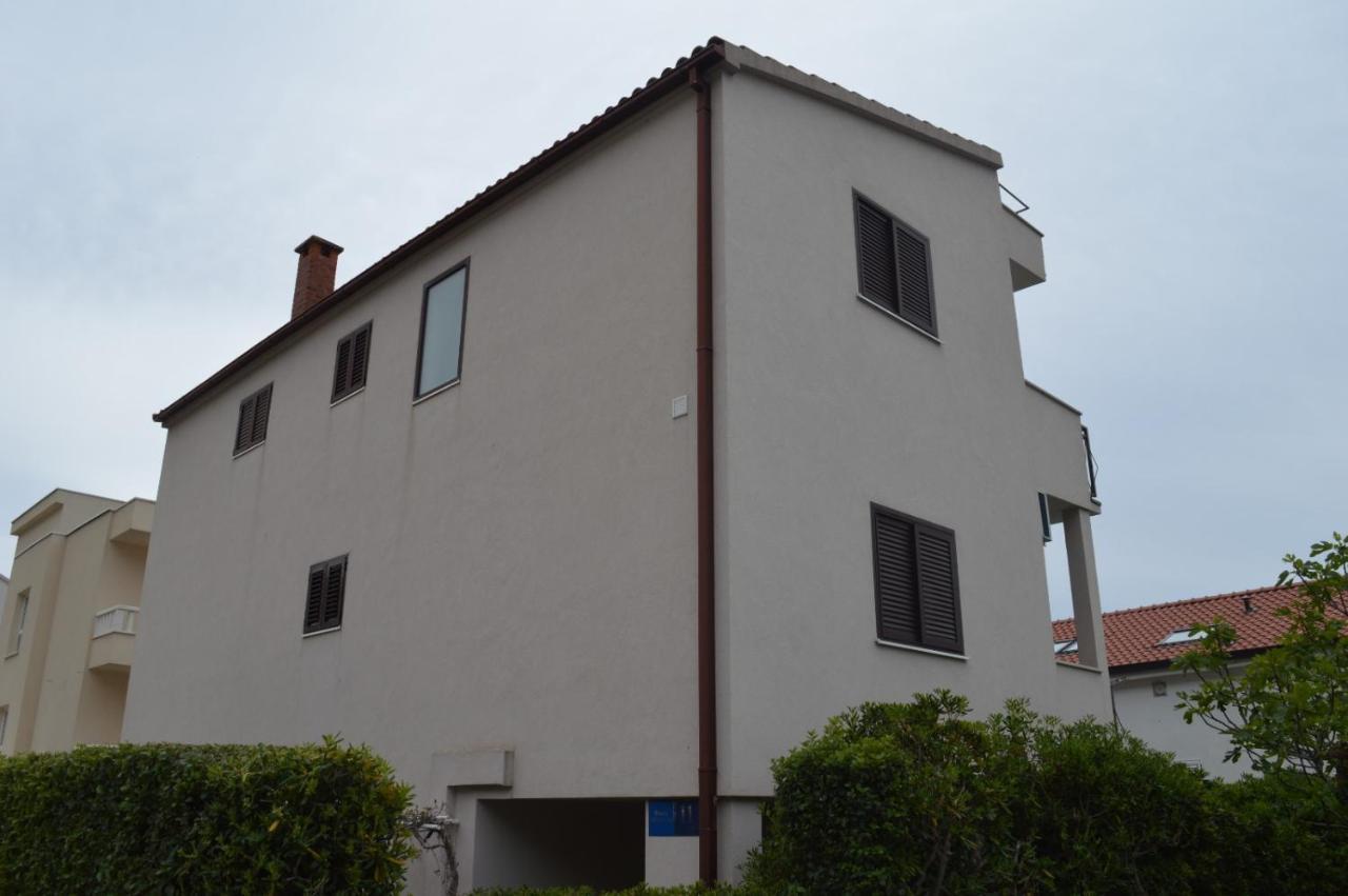 Appartement Soba Mira à Makarska Extérieur photo
