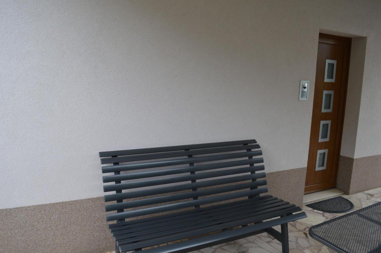 Appartement Soba Mira à Makarska Extérieur photo